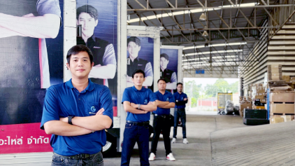 gp auto parts delivery team